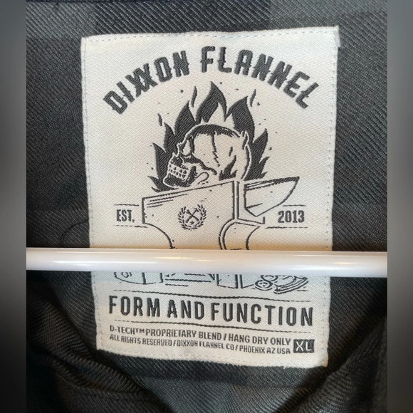 Dixxon Women’s Form And Function D-Tech Black/Gray Plaid Flannel Size XL - Picture 5 of 8